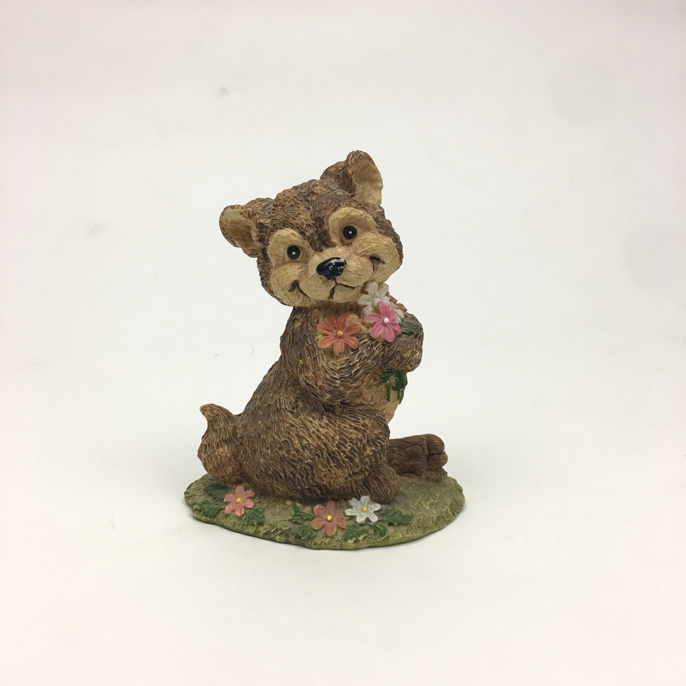 Vintage Resin Sitting Brown Dog Wolf Animal Holding Flowers Figurine‎ Cartoonish